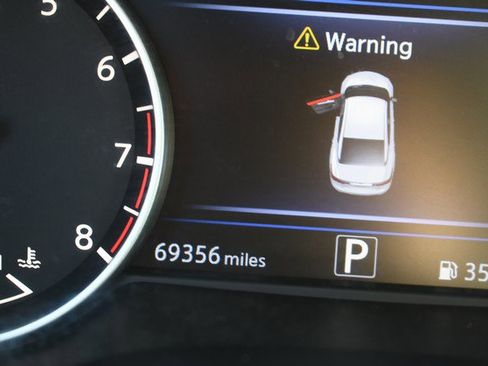 Used 2018 Nissan Maxima 3.5 SL image 33