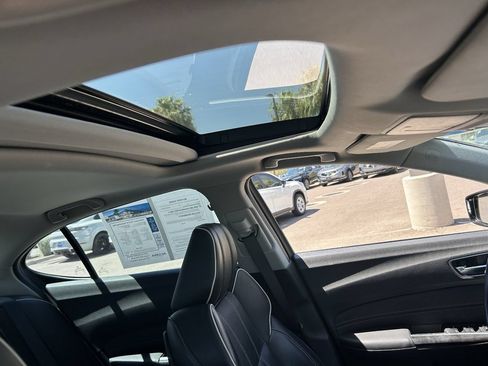 Used 2019 Acura TLX V6 w/ Technology Package FWD image 10