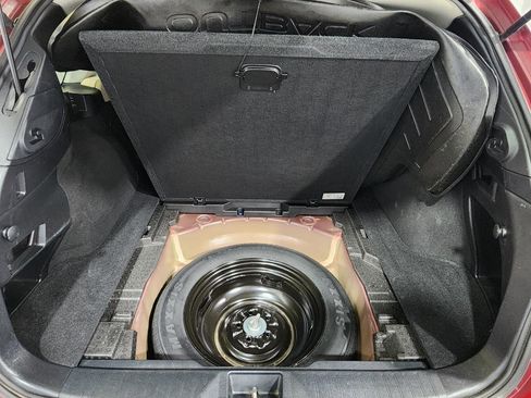 Used 2018 Subaru Outback 2.5i Premium AWD/4WD image 40