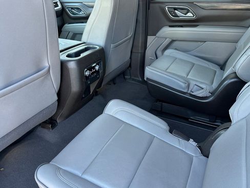 Used 2023 GMC Yukon SLT image 14