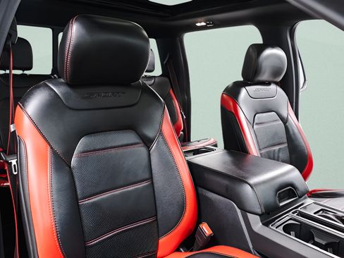 Used 2019 Ford F150 Lariat w/ Equipment Group 502A Luxury AWD/4WD image 41
