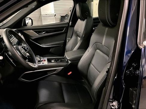 Certified 2025 Jaguar F-PACE R-Dynamic S image 15