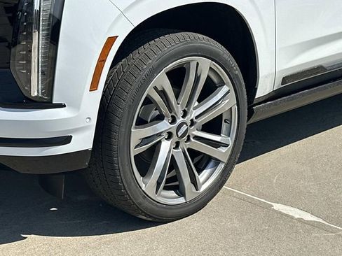 Used 2026 Cadillac Escalade Sport w/ Touring Package AWD/4WD image 17