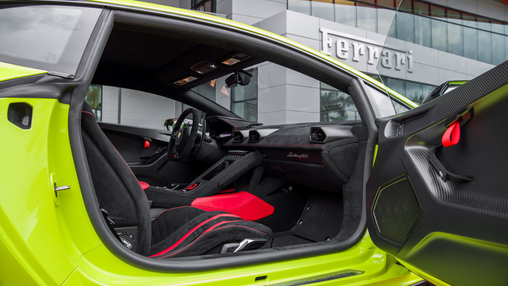 Used 2022 Lamborghini Huracan STO RWD image 30