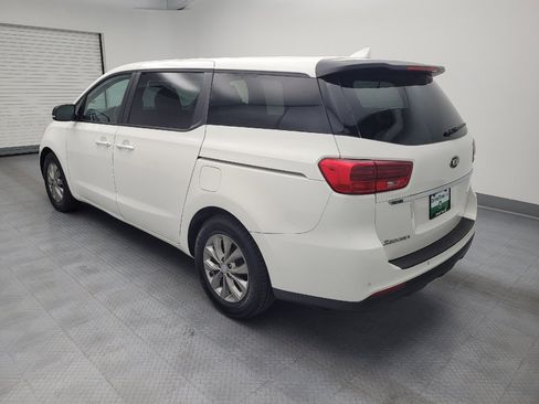 Used 2020 Kia Sedona L FWD image 3