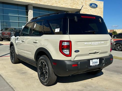 New 2025 Ford Bronco Sport Outer Banks w/ Outer Banks Tech Package+ image 35