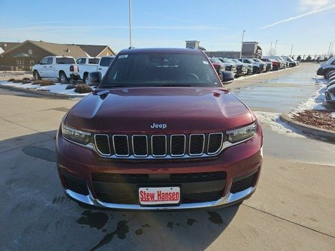New 2025 Jeep Grand Cherokee L Laredo w/ Luxury Tech Group I image 9