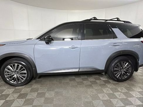 Used 2024 Nissan Pathfinder SL w/ SL Premium Package AWD/4WD image 6