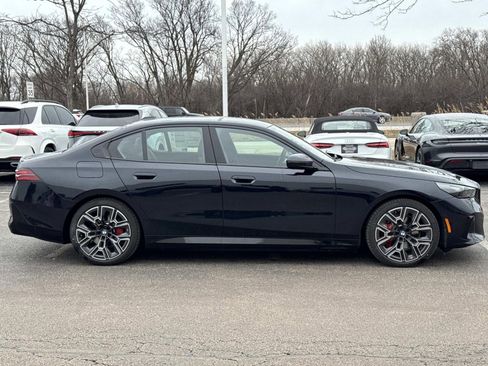 New 2026 BMW i5 eDrive40 w/ M Sport Package AWD/4WD image 4