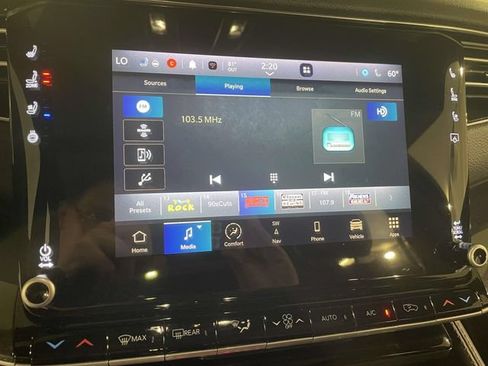 Used 2022 Jeep Wagoneer Series I w/ Premium Group I AWD/4WD image 28
