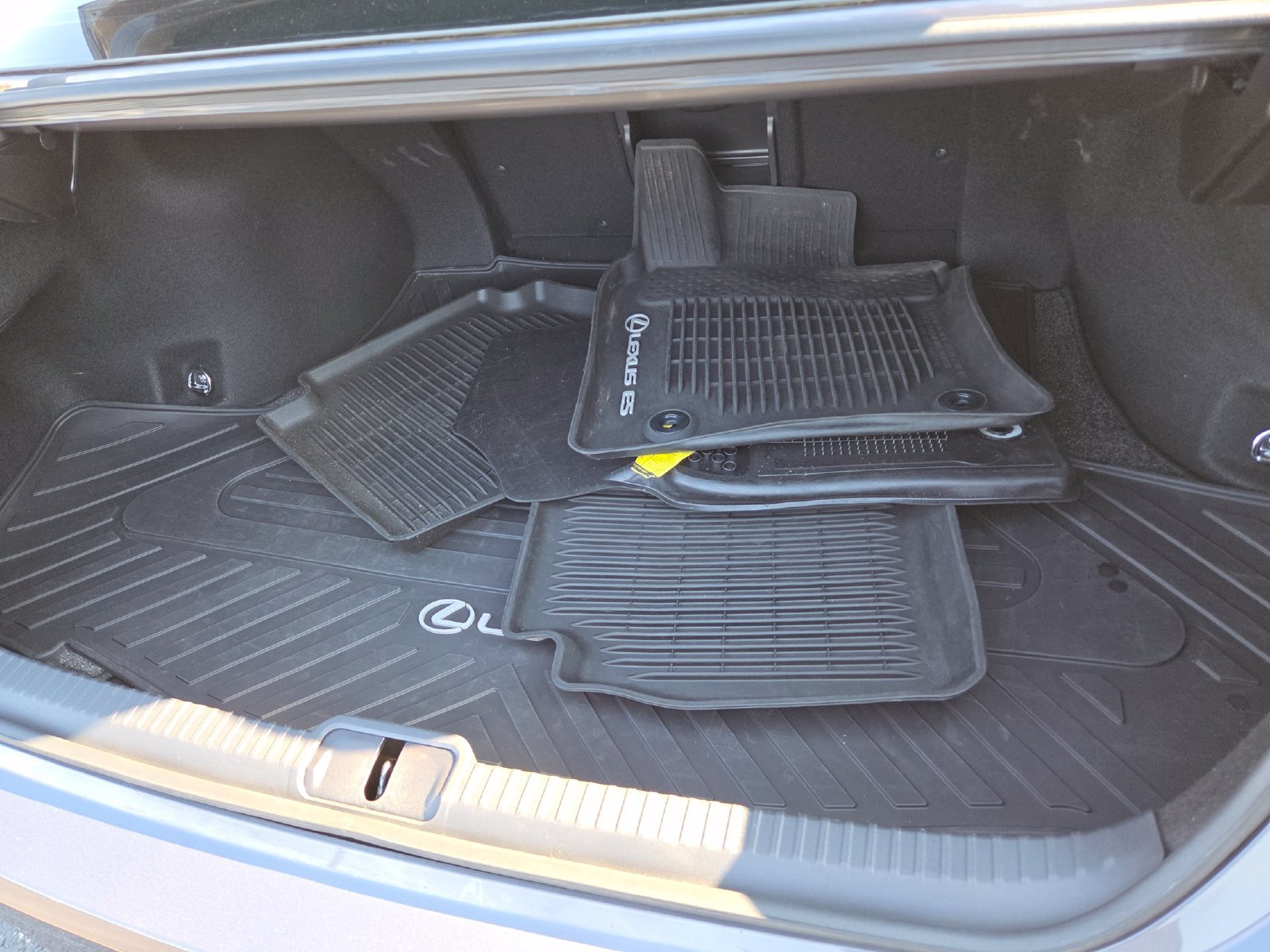 Used 2019 Lexus ES 350 F Sport w/ Accessory Package FWD image 21