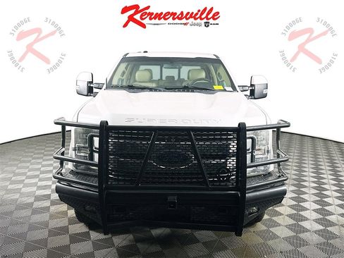 Used 2017 Ford F250 Lariat w/ FX4 Off-Road Package image 2