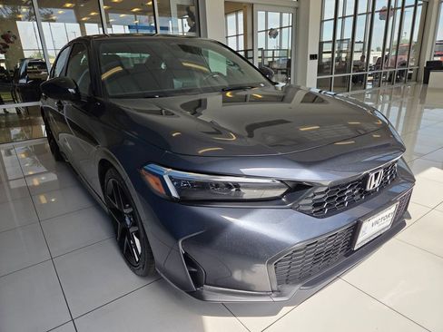 Certified 2025 Honda Civic Sport image 3