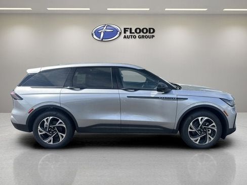New 2026 Lincoln Nautilus Premier w/ Equipment Group 102A AWD/4WD image 4