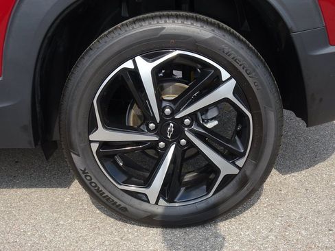 Used 2023 Chevrolet TrailBlazer RS FWD image 22