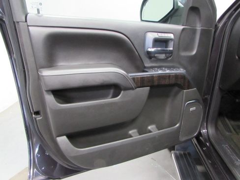 Used 2016 GMC Sierra 1500 Denali w/ Denali Ultimate Package AWD/4WD image 12