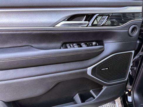 New 2025 Jeep Wagoneer Series II image 6