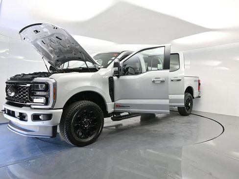 Used 2026 Ford F350 Lariat w/ Black Appearance Package image 37