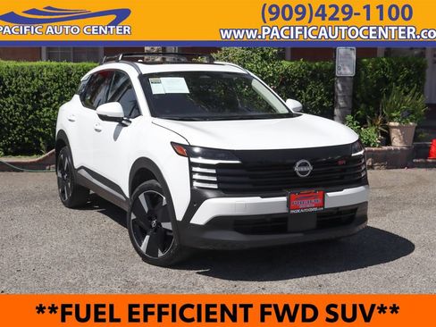 Used 2025 Nissan Kicks SR w/ SR Premium Package FWD image 1