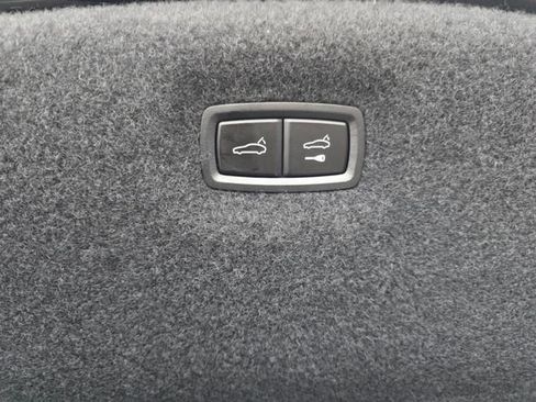 Used 2024 Audi RS e-tron GT w/ Carbon Performance Package image 44