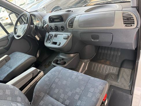 Used 2006 Dodge Sprinter 2500 w/ PWR Convenience Group image 14