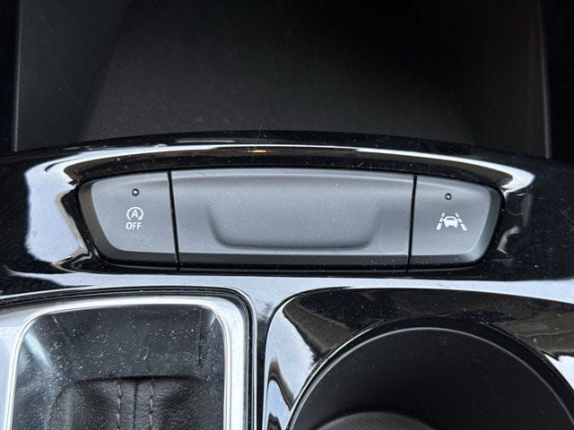 Used 2025 Chevrolet Trax LT FWD image 21