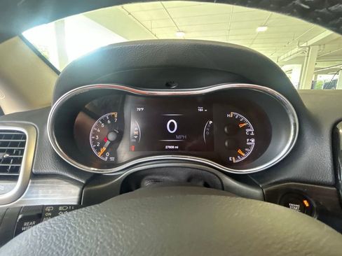 Used 2020 Jeep Grand Cherokee Limited image 40