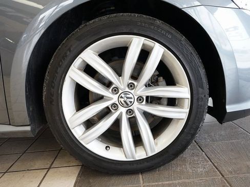 Used 2018 Volkswagen Passat 2.0T SE image 54