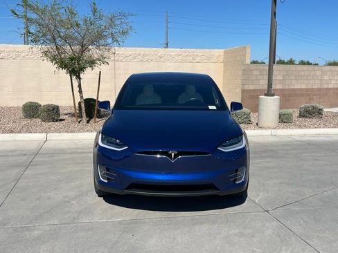 Used 2020 Tesla Model X Long Range image 2