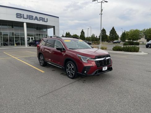 Used 2024 Subaru Ascent Limited w/ Technology Package AWD/4WD image 12