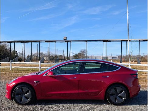 Used 2020 Tesla Model 3 Long Range image 4