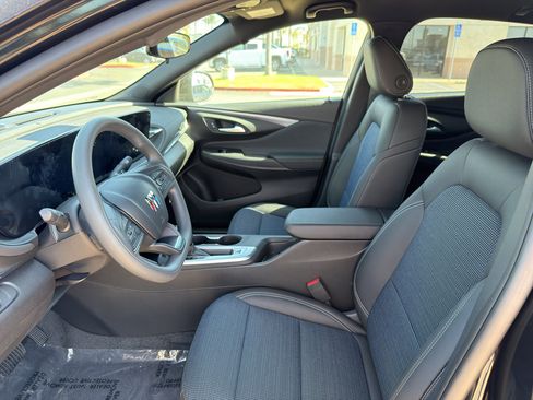 New 2026 Buick Envista Preferred FWD image 14