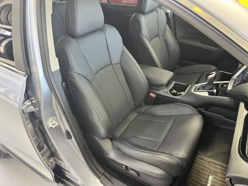 Certified 2025 Subaru Outback Limited AWD/4WD image 18