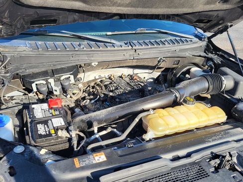 Used 2021 Ford Expedition XLT image 35