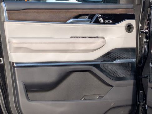 Used 2024 Jeep Grand Wagoneer Series II w/ Convenience Group III image 13