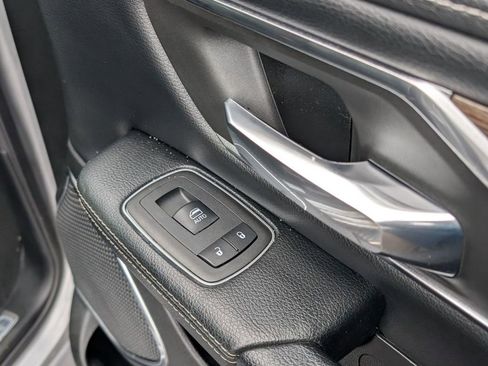 Used 2019 RAM 1500 Laramie image 48