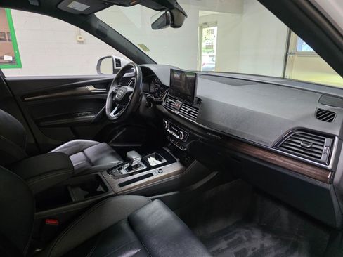 Used 2023 Audi Q5 2.0T Premium Plus w/ Premium Plus Package AWD/4WD image 27