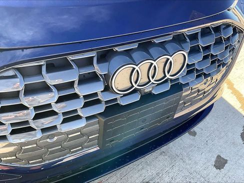 Certified 2025 Audi Q5 Premium w/ Convenience Package image 28