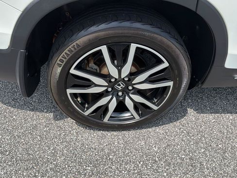 Used 2019 Honda Pilot Touring image 40