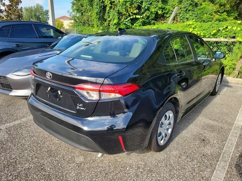 Used 2026 Toyota Corolla LE FWD image 3