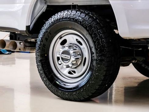 Used 2022 Ford F350 XL w/ Power Equipment Group image 49