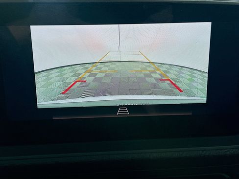 Used 2025 Buick Envista Preferred image 22