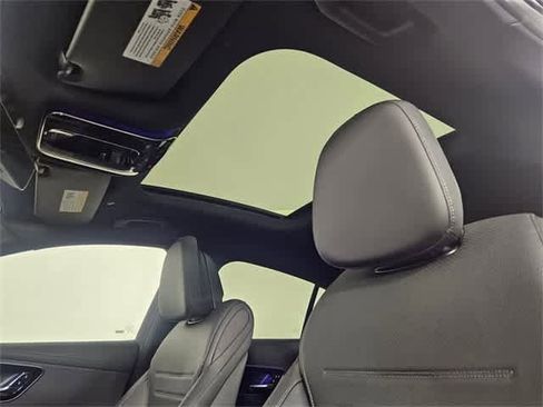 Used 2025 Mercedes-Benz GLC 300 4MATIC image 19