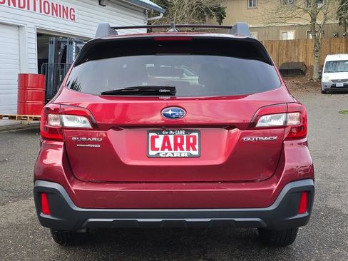 Used 2019 Subaru Outback 2.5i Premium image 4