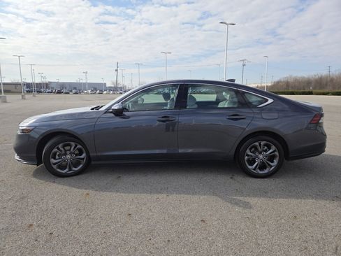 Used 2023 Honda Accord EX image 15