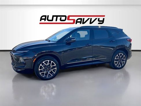 Used 2023 Chevrolet Blazer RS w/ Enhanced Convenience Package image 3