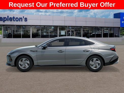 New 2026 Hyundai Sonata SE FWD image 3