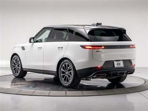 New 2025 Land Rover Range Rover Sport SE image 3