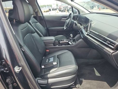 Certified 2024 Kia Sportage EX FWD image 6