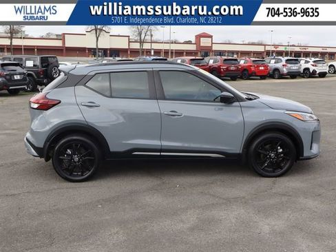 Used 2021 Nissan Kicks SR image 9